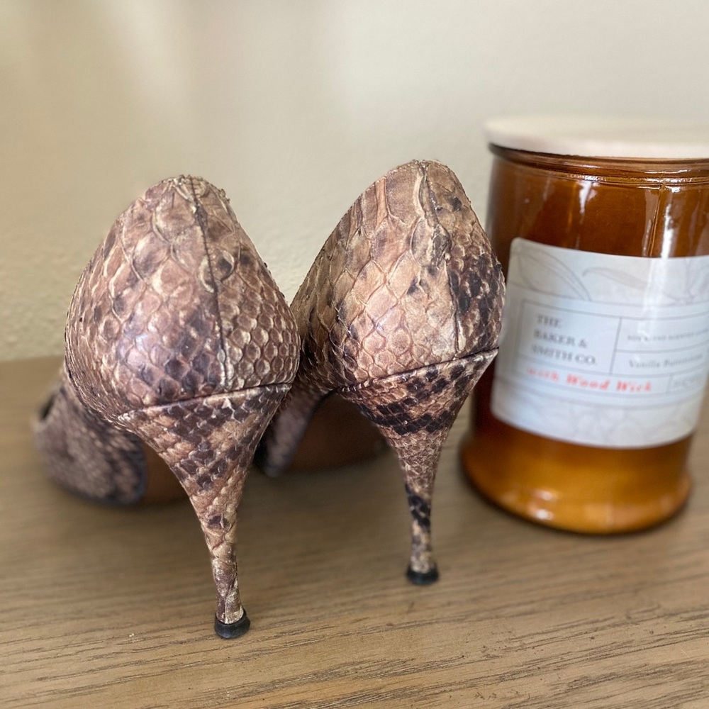 Heels - Picture 3 of 4